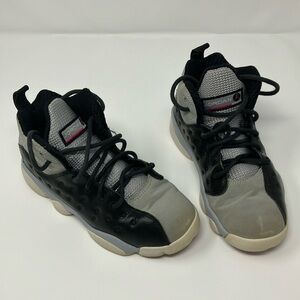 Team Jordan 845202-007 Black & Gray Sneakers  Size 1Y  See Photos for Condition